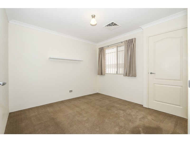 79 Clydebank Cres, Kinross WA 6028