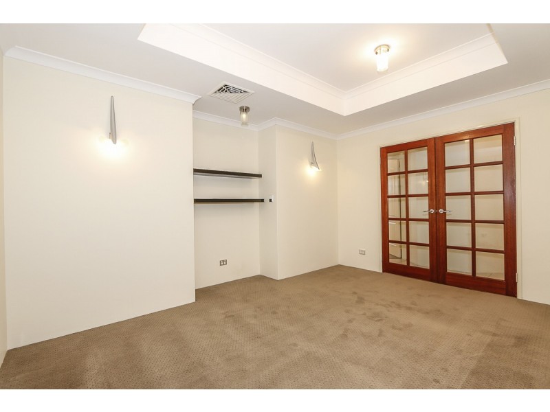 79 Clydebank Cres, Kinross WA 6028