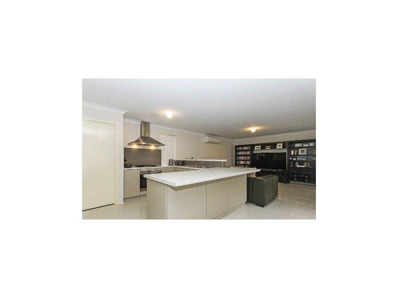 19 Scottsdale Cir, Currambine WA 6028