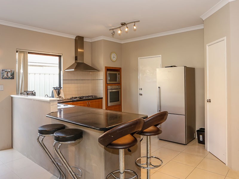 5 Ankuri Pass, Carramar WA 6031