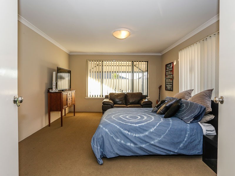 5 Ankuri Pass, Carramar WA 6031