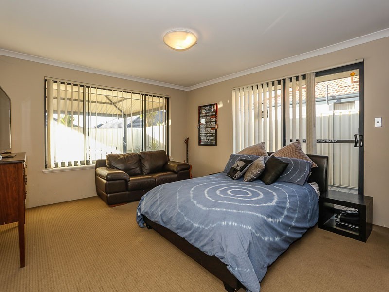 5 Ankuri Pass, Carramar WA 6031