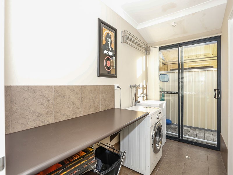 5 Ankuri Pass, Carramar WA 6031