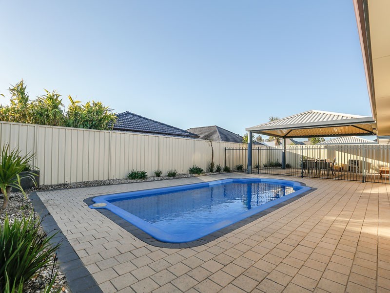 5 Ankuri Pass, Carramar WA 6031