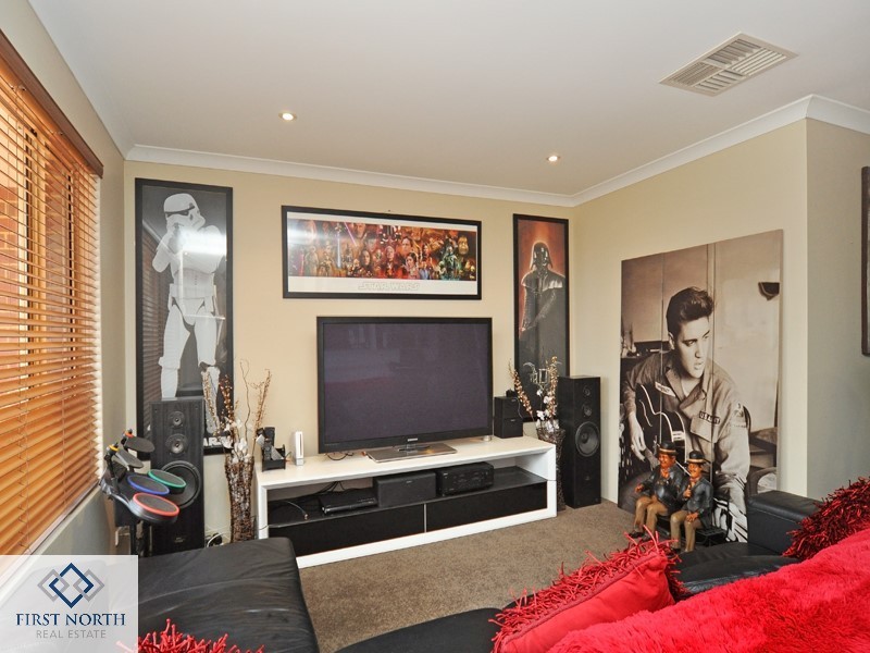 31 Brightlands Circuit, Carramar WA 6031