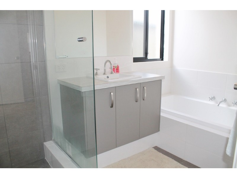 18 Danbulla Loop, Yanchep WA 6035