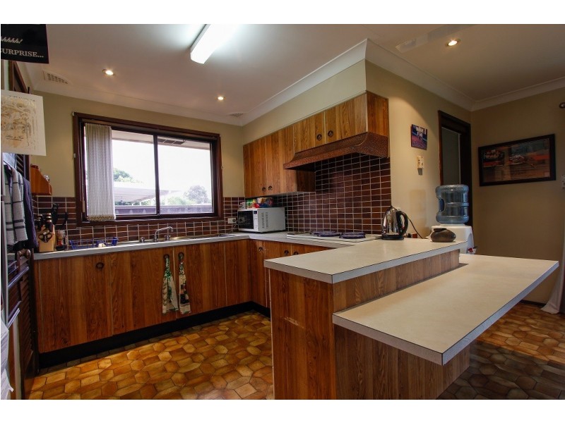 40 Rugby Crescent, Chipping Norton NSW 2170