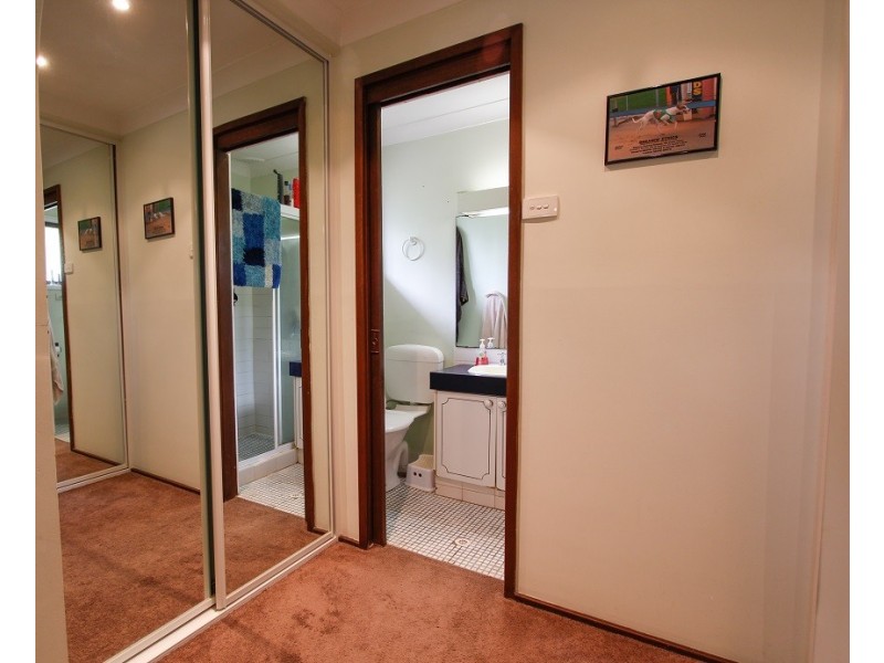 40 Rugby Crescent, Chipping Norton NSW 2170