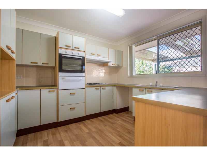 5 Wombeyan Court, Wattle Grove NSW 2173