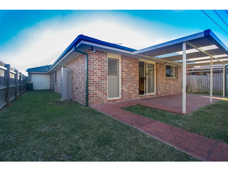5 Wombeyan Court, Wattle Grove NSW 2173