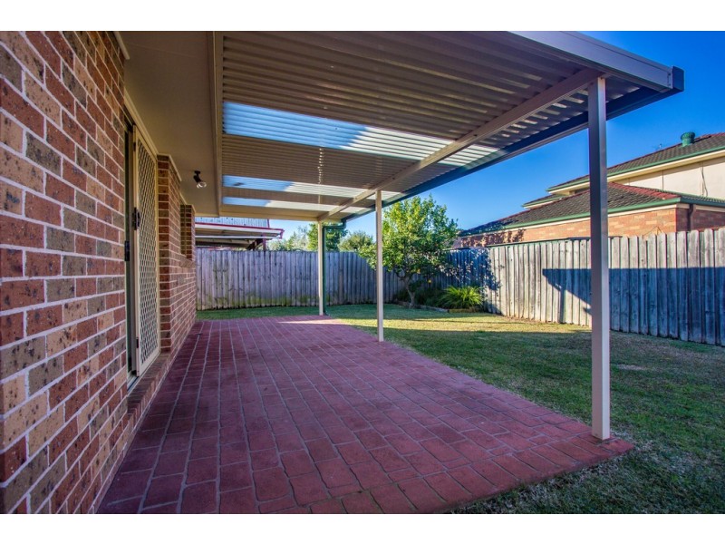 5 Wombeyan Court, Wattle Grove NSW 2173