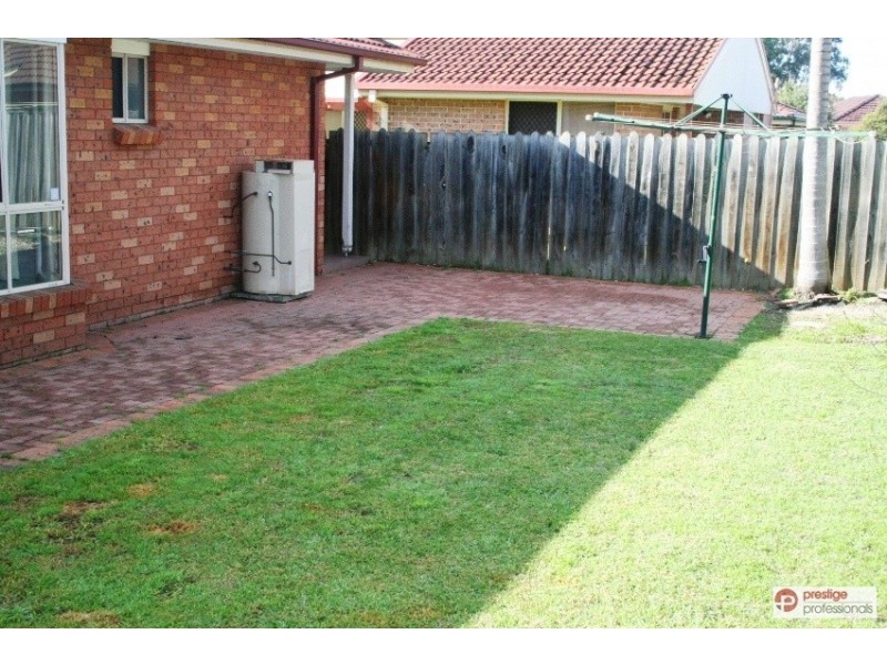 9 Glenrock Court, Wattle Grove NSW 2173