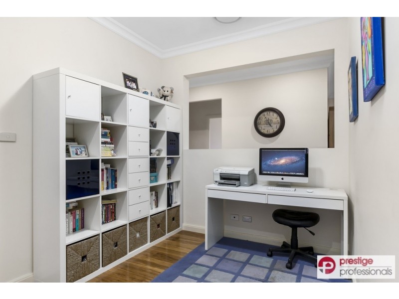 6 Binara Close, Hammondville NSW 2170