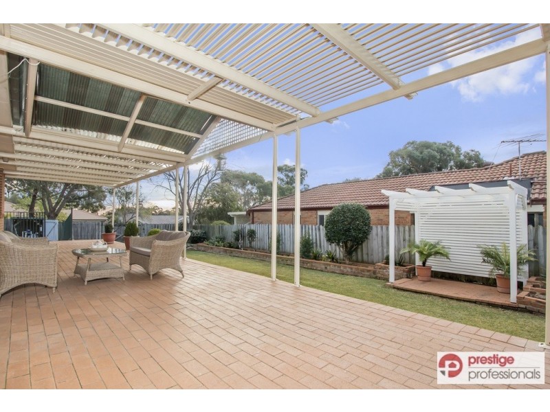 52 Woburn Abbey Court, Wattle Grove NSW 2173
