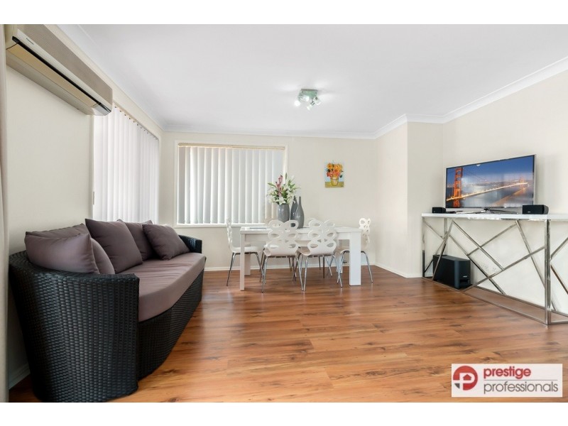 20 Kinchega Court, Wattle Grove NSW 2173