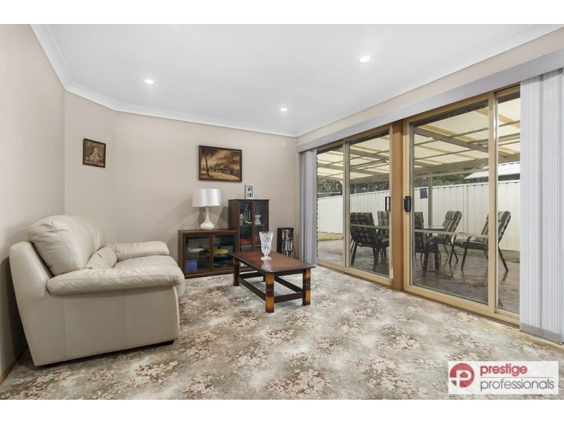 2 Booree Court, Wattle Grove NSW 2173