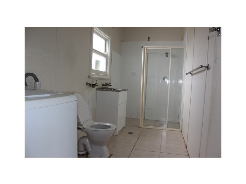 38 Cooper Avenue, Moorebank NSW 2170