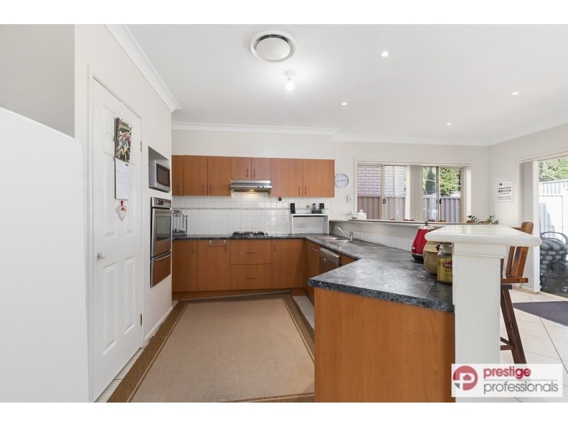 8 Mirbelia Court, Voyager Point NSW 2172
