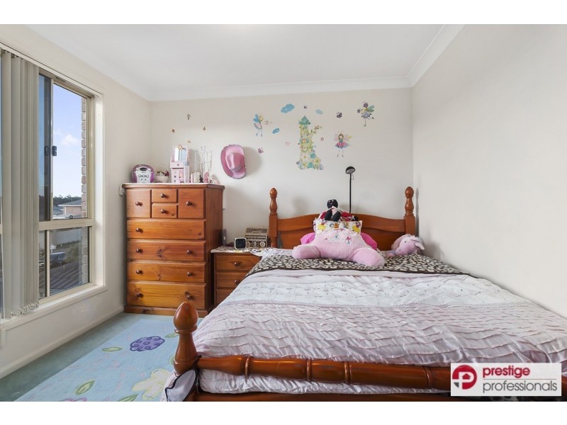 8 Mirbelia Court, Voyager Point NSW 2172