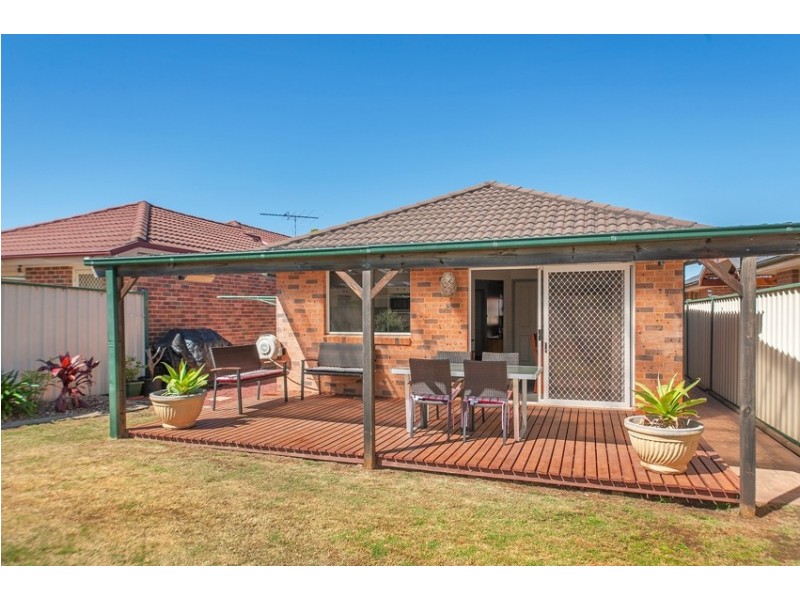 13 Gracemere Court, Wattle Grove NSW 2173