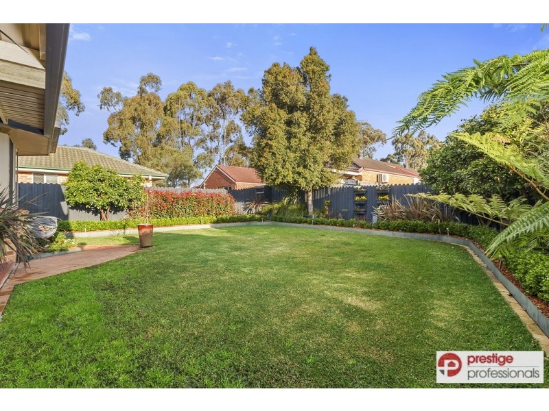 19 Jimbour Court, Wattle Grove NSW 2173