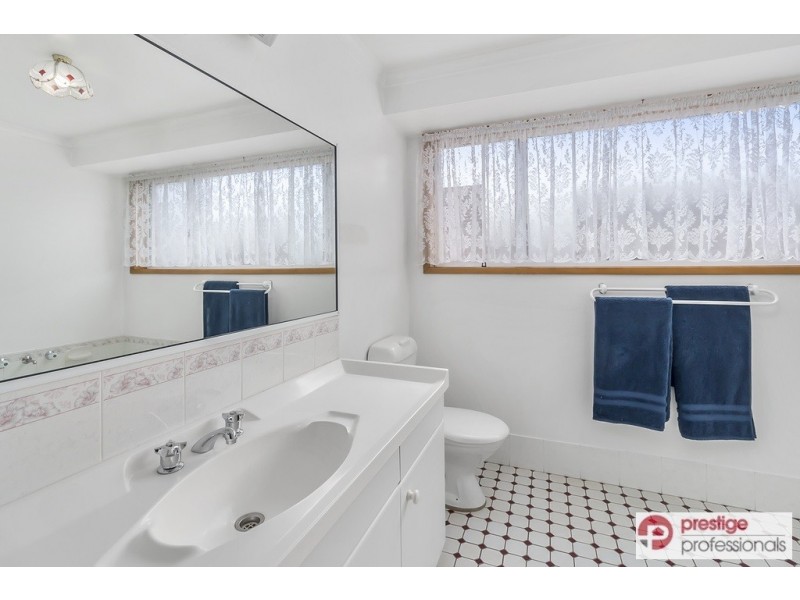 4 Balala Court, Wattle Grove NSW 2173