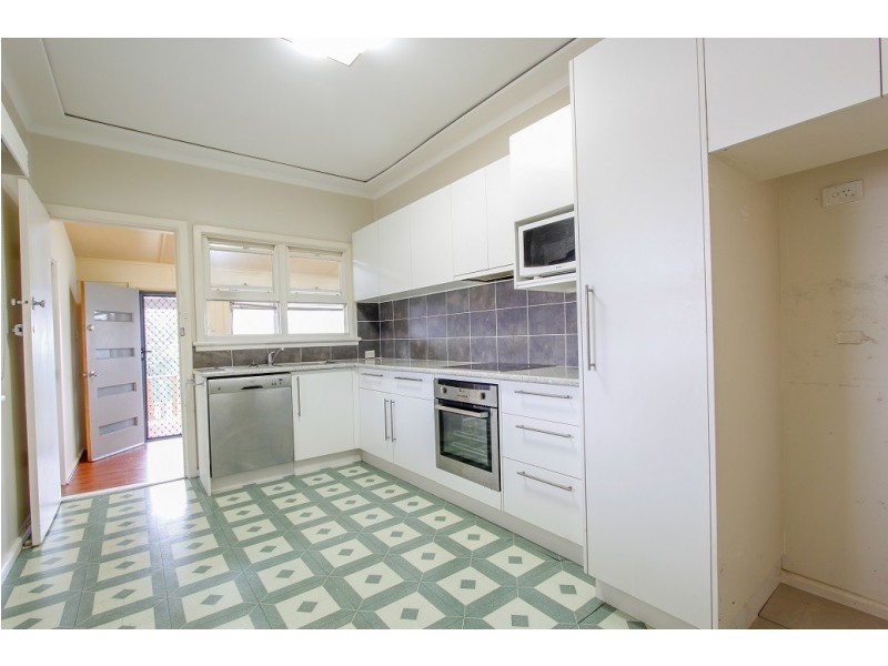 38b Cooper Avenue, Moorebank NSW 2170