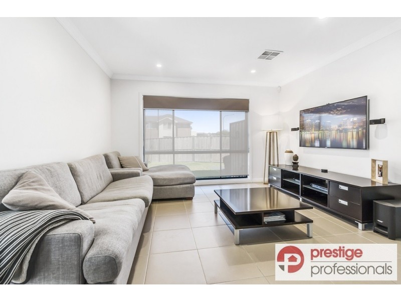 10 Conlon Avenue, Moorebank NSW 2170