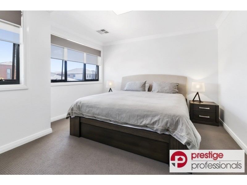 10 Conlon Avenue, Moorebank NSW 2170