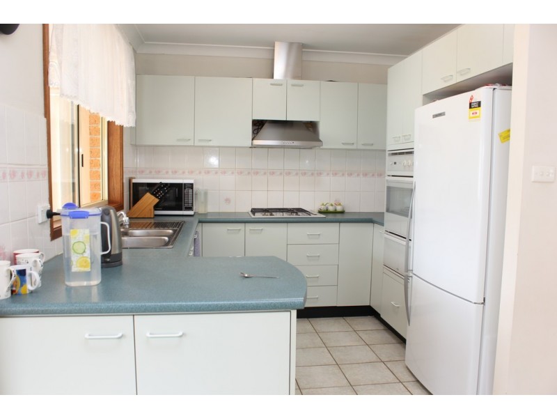 15 Woburn Abbey Court, Wattle Grove NSW 2173