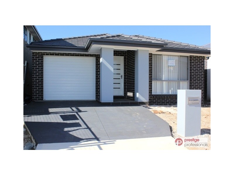 42 Hoy Street, Moorebank NSW 2170