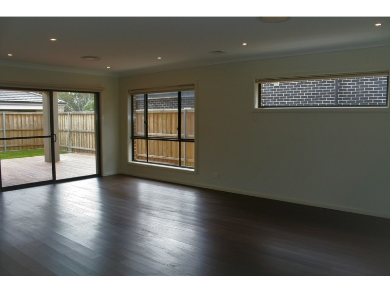 108 Travers Street, Moorebank NSW 2170