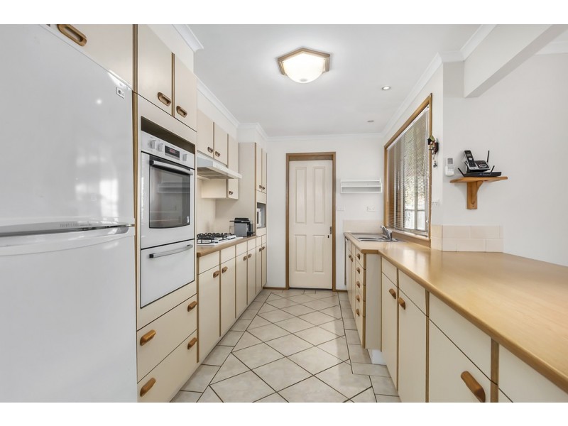 4 Balala Court, Wattle Grove NSW 2173