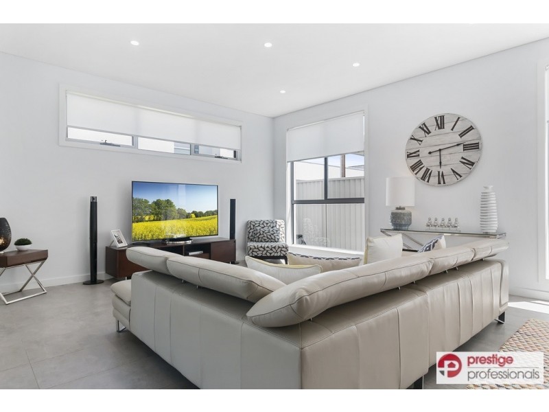 81 Stewart Avenue, Hammondville NSW 2170