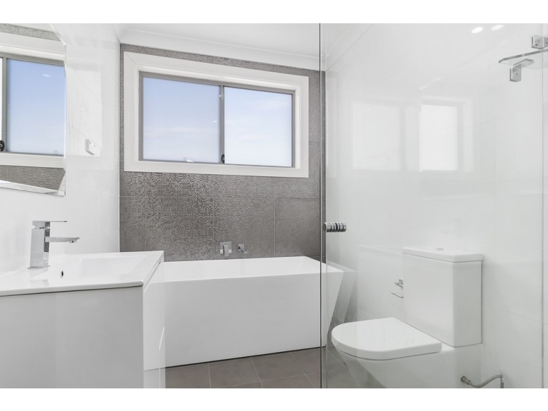 44A Balanada Avenue, Chipping Norton NSW 2170