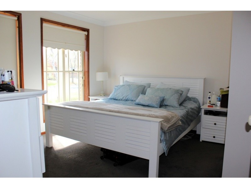 12 Brickendon Court, Wattle Grove NSW 2173