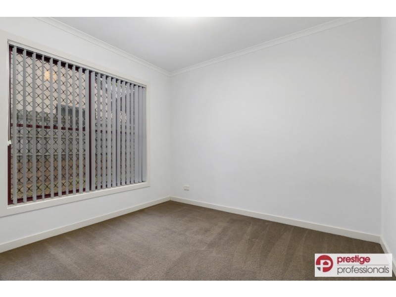 2/19 Troopers Mews, Holsworthy NSW 2173