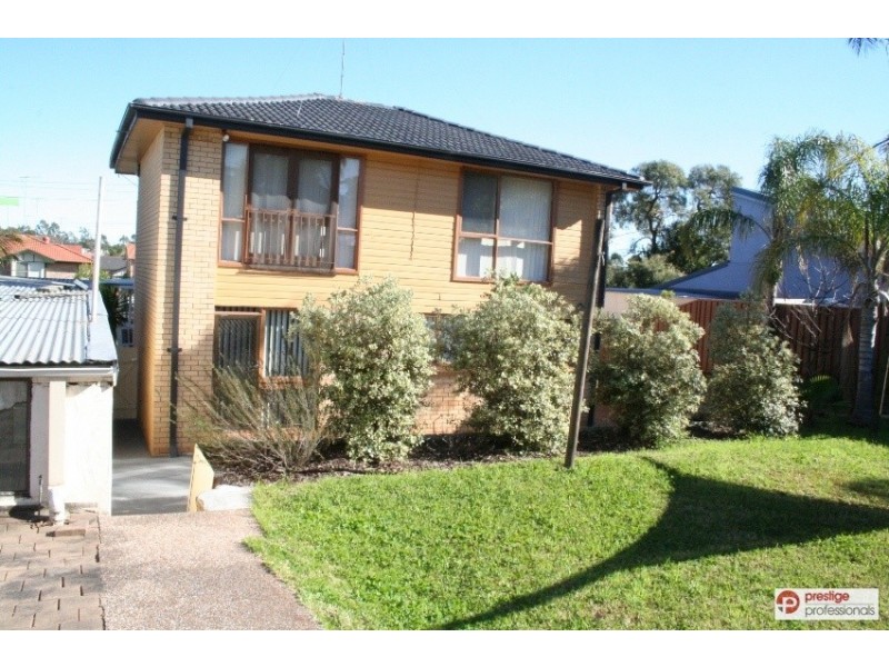 85 Renton Avenue, Moorebank NSW 2170
