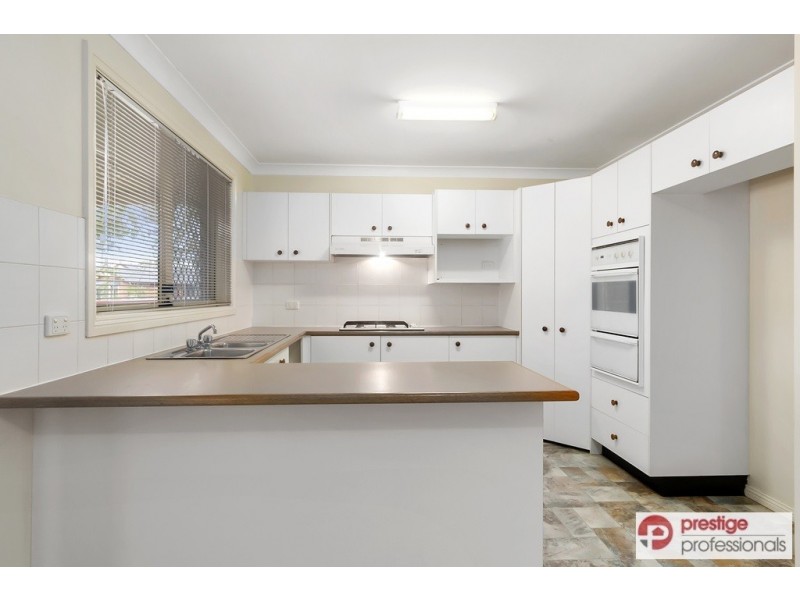 4/19 Booree Court, Wattle Grove NSW 2173