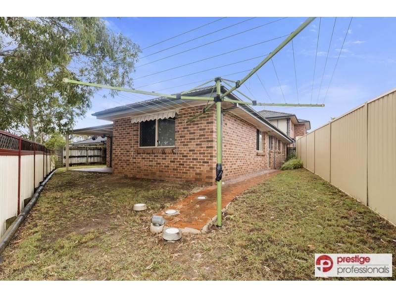 4/19 Booree Court, Wattle Grove NSW 2173