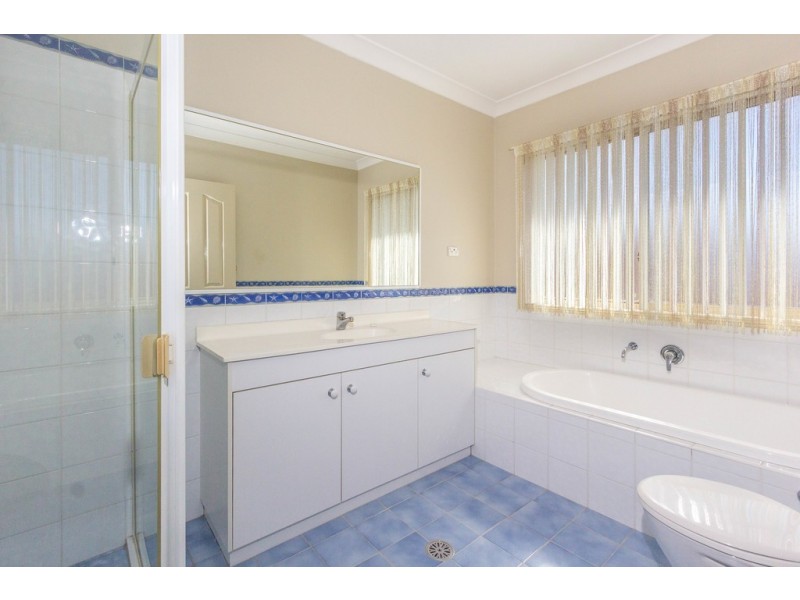 9 Curac Place, Casula NSW 2170