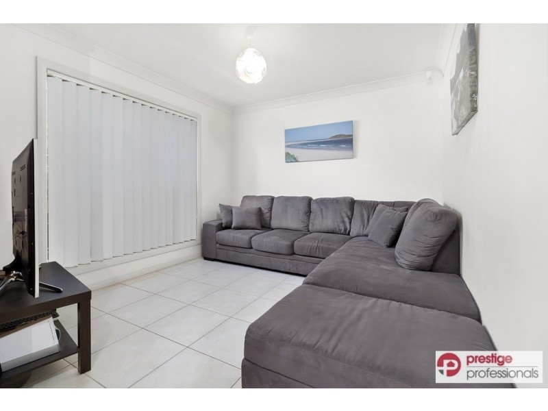2/31 Ikara Crescent, Moorebank NSW 2170