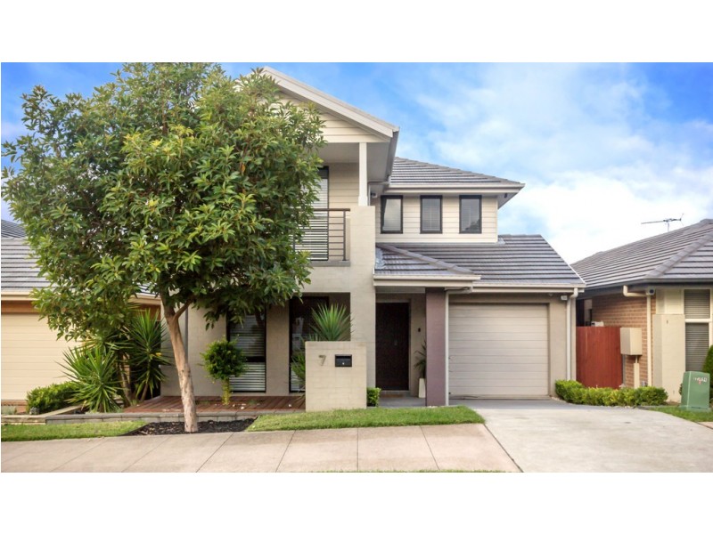 7 Christiansen Boulevard, Moorebank NSW 2170