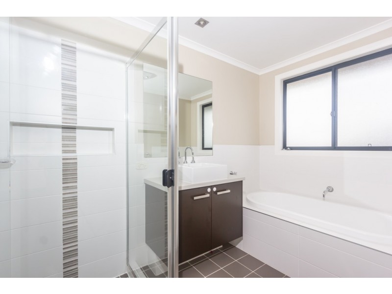 7 Christiansen Boulevard, Moorebank NSW 2170