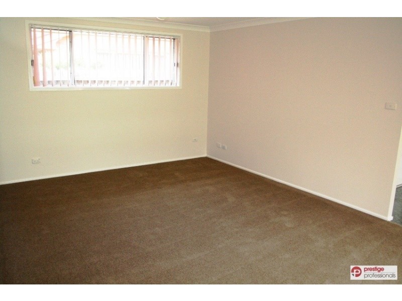 39 Daintree Drive, Wattle Grove NSW 2173