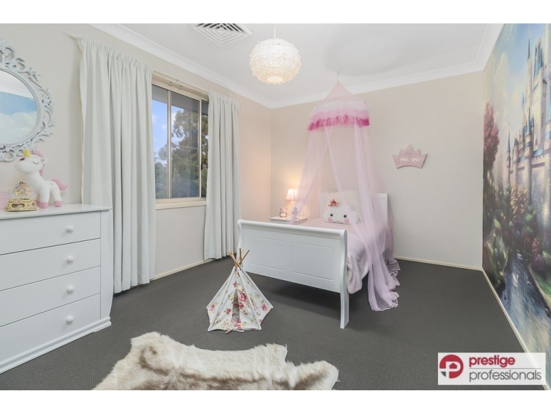 8 Boronia Drive, Voyager Point NSW 2172