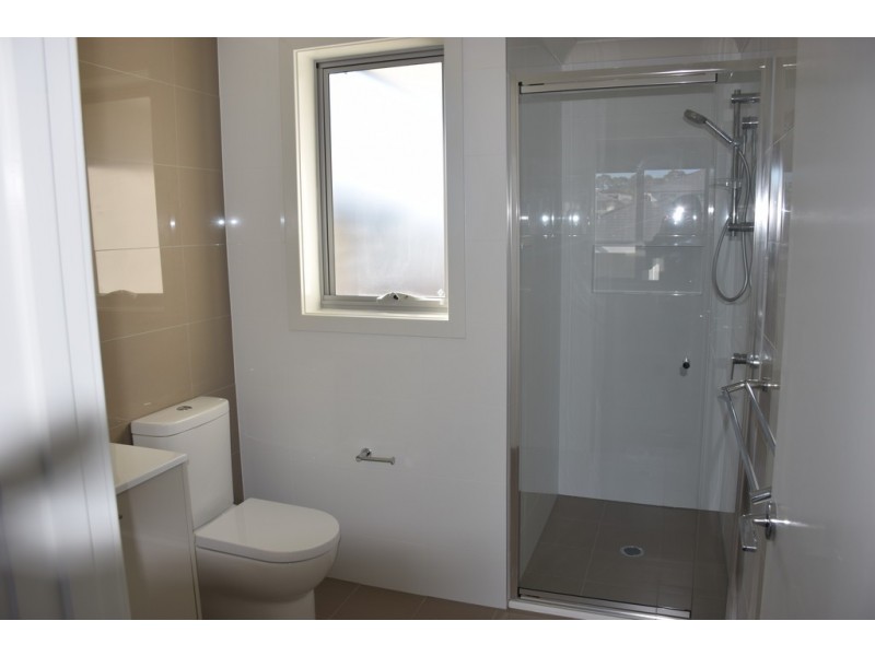 47 Greenview Drive, Moorebank NSW 2170