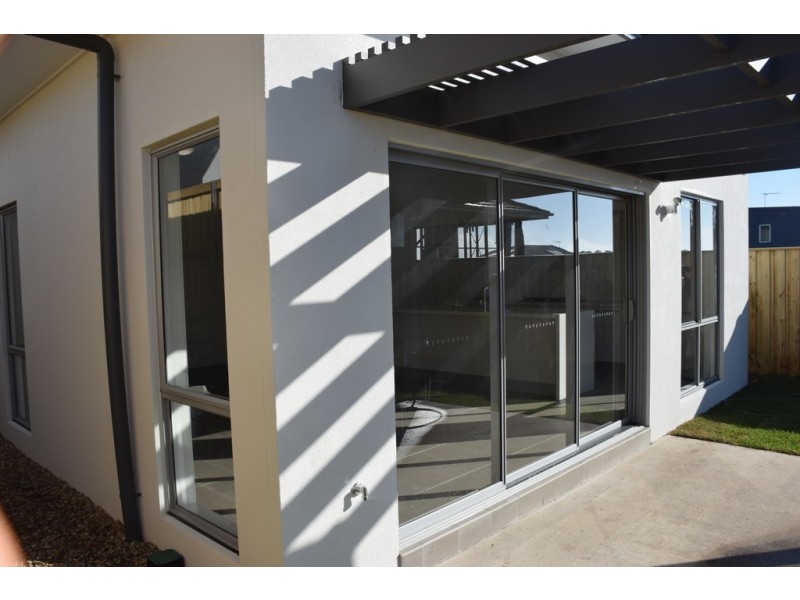 47 Greenview Drive, Moorebank NSW 2170