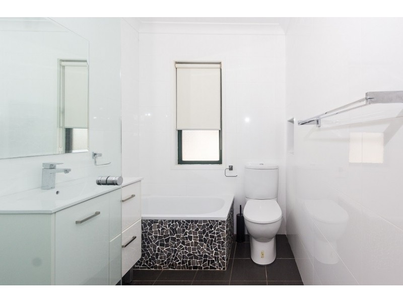 6 Damour Street, Holsworthy NSW 2173