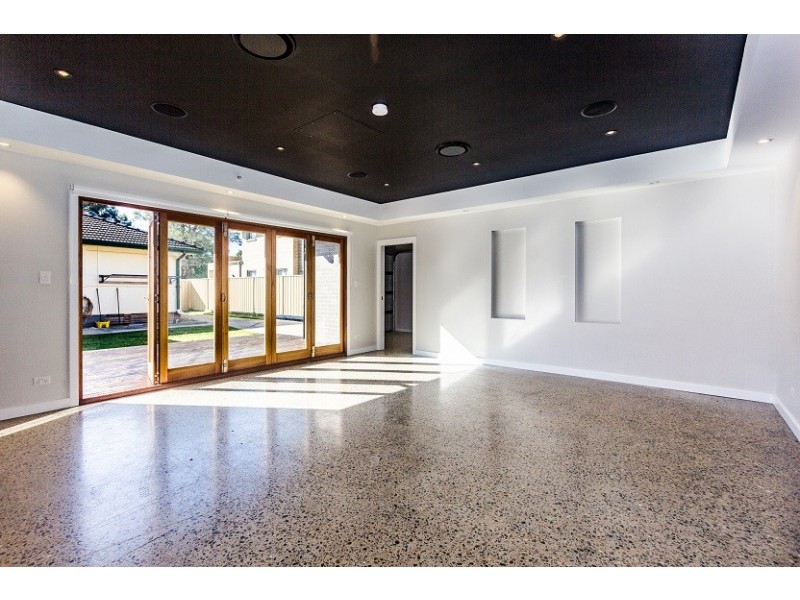 6 Damour Street, Holsworthy NSW 2173